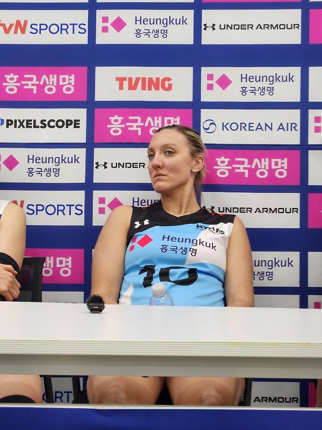 대회 종료 후 공식 기자회견에 참석한 조던 라슨. 사진┃KYK 인비테이셔널