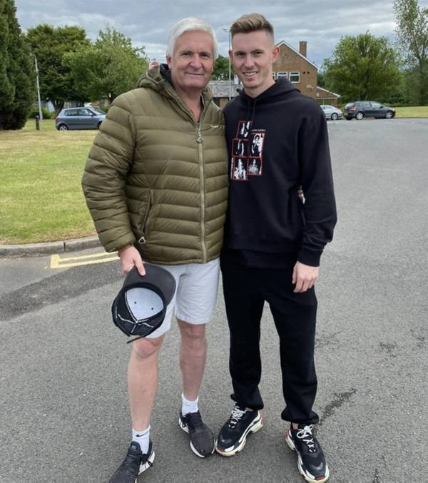 출처=딘 헨더슨 SNS 캡쳐