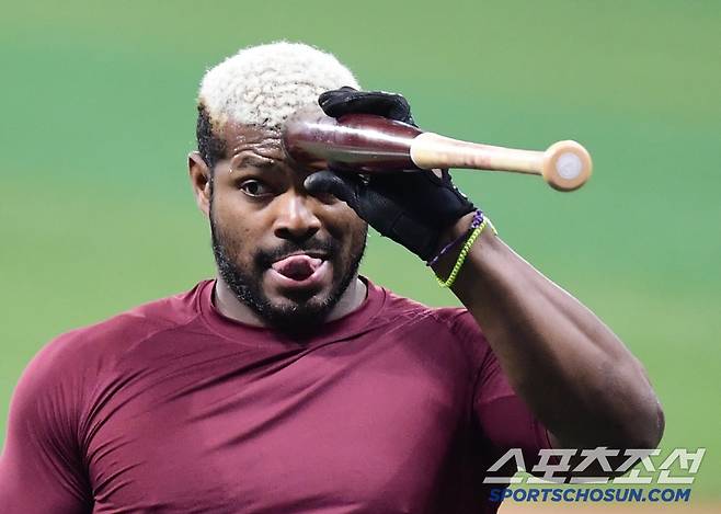 5월 5일 고척돔에서 열리는 KBO리그 키움과 KIA의 경기. 몸을 풀고 있는 키움 푸이그. 고척=송정헌 기자songs@sportschosun.com/2025.05.05/