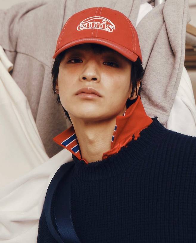 지난해 두드러진 성장세를 보인 이미스. 모자와 가방을 주력으로 하는 이 브랜드는 매출의 절반을 영업이익으로 남겼다. /이미스 인스타그램