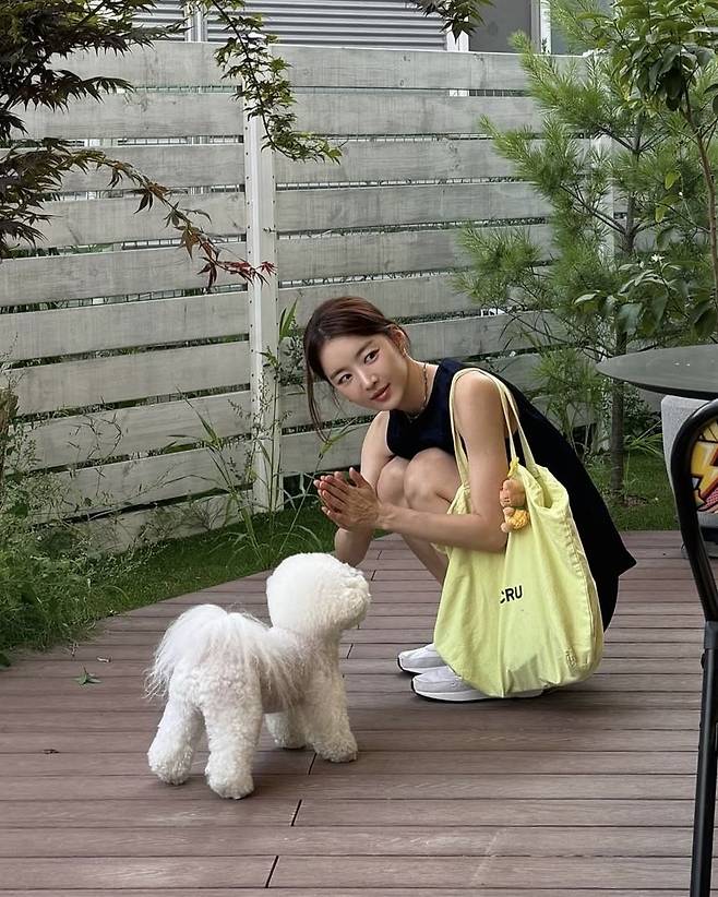 인스타그램 @_heejinj