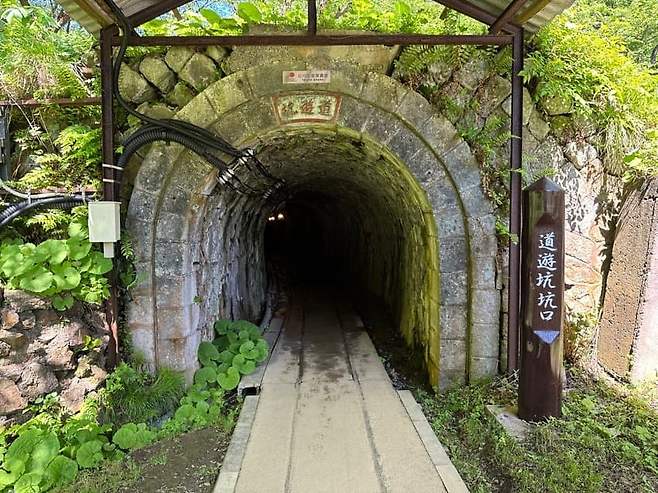 0c99f270c486608423eef4ec349c701fce649ab8a619bc71425dac24b5335ab2d2437376fbe9ed0b932a39c7e5a18f7aeae6ca11