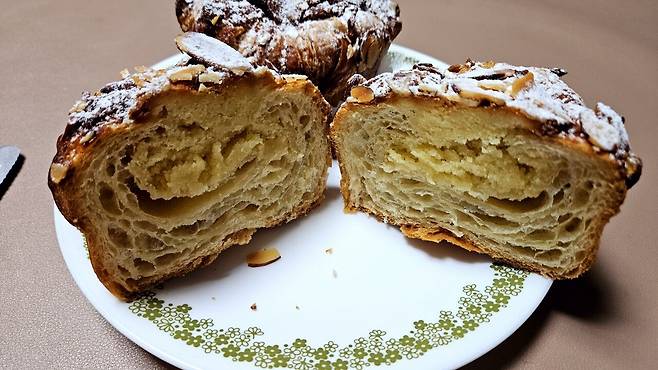 20250518_224349.jpg 저녁 코스트코 통 채끝등심 손질해서 냠냠