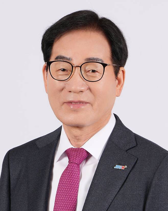 [전주=뉴시스] 정경복 전북대병원 상임감사. (사진=전북대병원 제공) 2025.05.19. photo@newsis.com *재판매 및 DB 금지