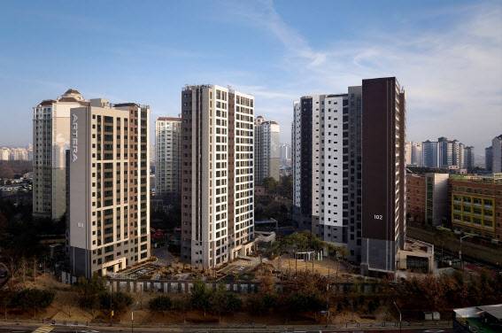 금호건설이 시공한 ‘왕길역 아테라’ 전경.금호건설 제공