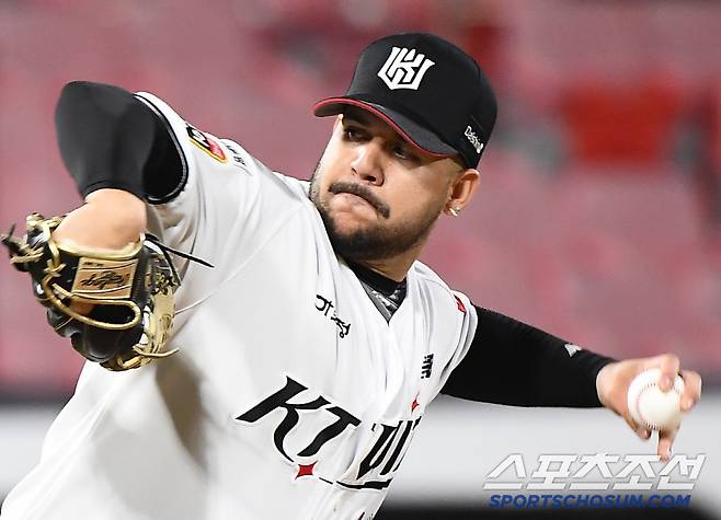 9일 수원 KT위즈파크에서 열린 NC-KT전. 선발투수 KT 헤이수스가 투구하고 있다. 수원=정재근 기자 cjg@sportschosun.com/2025.4.9/