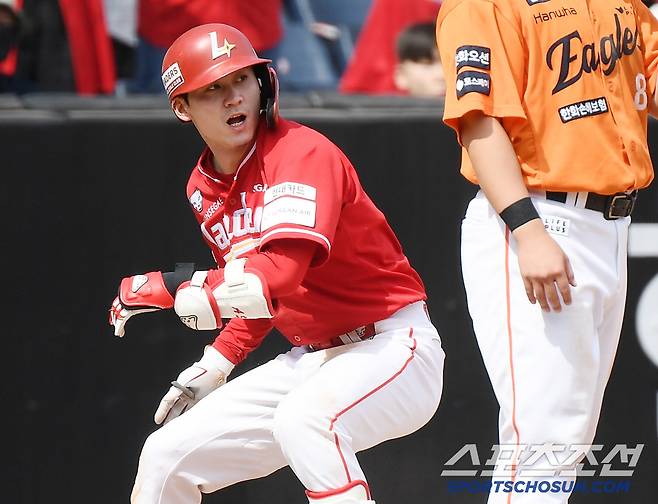18일 대전 한화생명볼파크에서 열린 SSG-한화전. 3회초 2사 안상현이 3루타를 치고 있다. 대전=정재근 기자 cjg@sportschosun.com/2025..5.18/