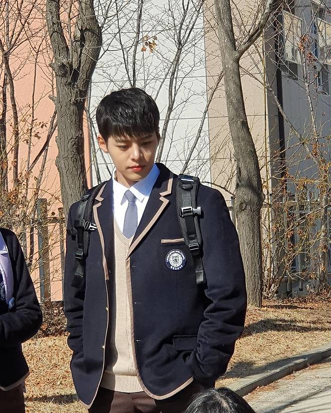 인스타그램 @_ryeoun