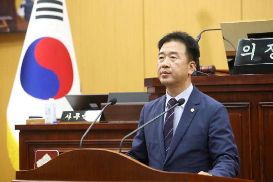 5분 발언하는 최동묵 시의원