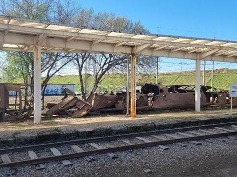 한국전쟁 당시 월정리역에 멈춰선 채 녹슬은 철마