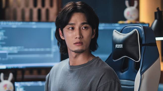 시즌1에서 '구웅'으로 열연한 안보현