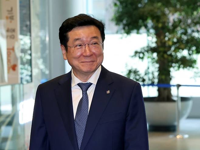 이찬희 삼성 준법감시위원회(준감위) 위원장이 20일 오후 서울 서초구 삼성생명 사옥에서 열린 준감위 정례회의에 참석하고 있다. 사진=뉴스1