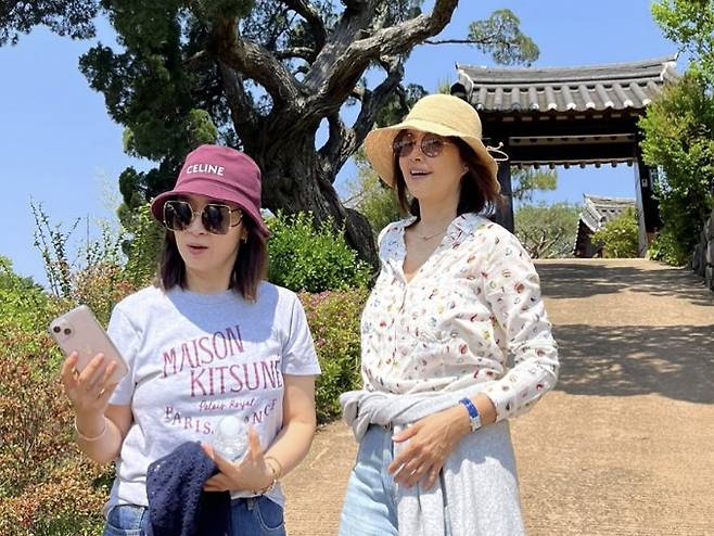 윤유선 소셜 계정 캡처