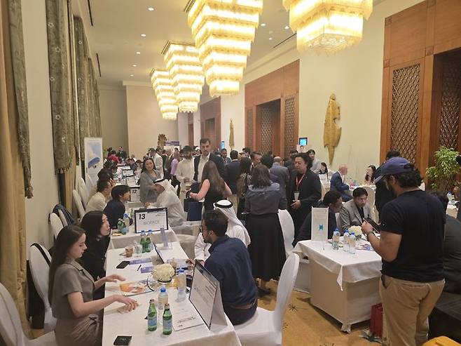 15일(이하 현지시간)부터 17일까지 쿠웨이트 수도 쿠웨이트시티에서 열린 '2025 한국 헬스&뷰티 페스타'  중  'B2B 의료 관광 상담회' '(사진=한국관광공사) *재판매 및 DB 금지