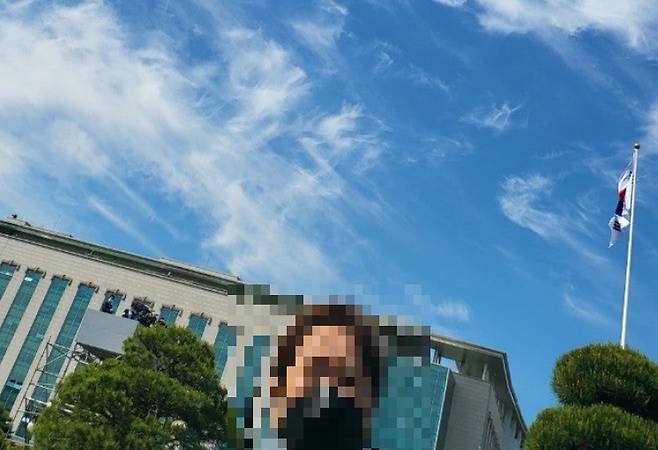 2022년 5월 10일, 세계법왕일붕문도중앙회 네이버 밴드에 올라온 게시물. 신원 미상의 인물이 국회의사당에서 진행된 대통령 취임식 현장을 촬영해 회원들과 공유했다.