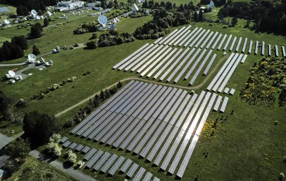 독일 프랑크푸르트 인근의 태양광 발전 설비. AP 연합뉴스
