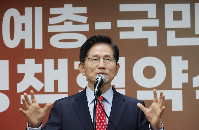 김문수 국민의힘 대선 후보가 20일 서울 양천구 대한민국예술인센터에서 열린 한국예술문화단체총연합회·국민의힘 정책협약식에서 인사말을 하고 있다. ⓒ연합뉴스