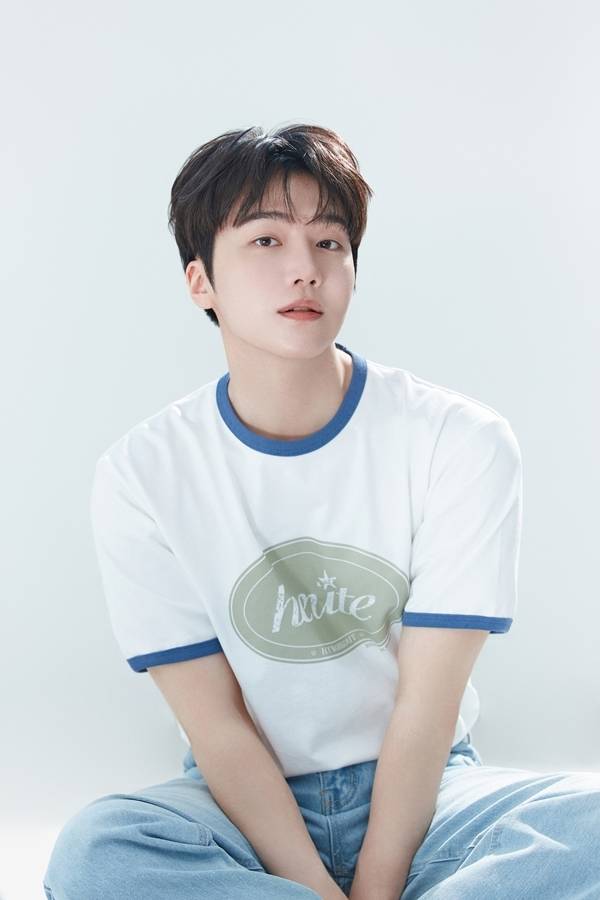 진호 S27M 엔터테인먼트