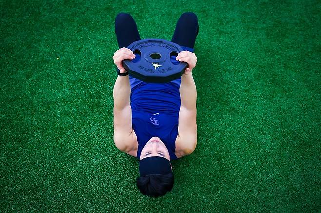 탬파베이 레이스 김하성이 어깨 수술 후 재활을 마친 뒤 이번 주말 마이너리그에서 실전 경기에 나설 예정이다. 탬파베이 레이스 공식 SNS