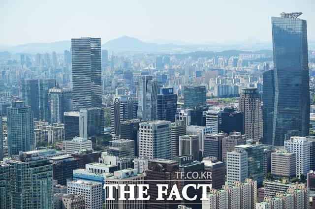 가상자산 현물 ETF가 국내에 도입될 경우 시장이 활성화될 것이란 기대감도 있다. /더팩트 DB