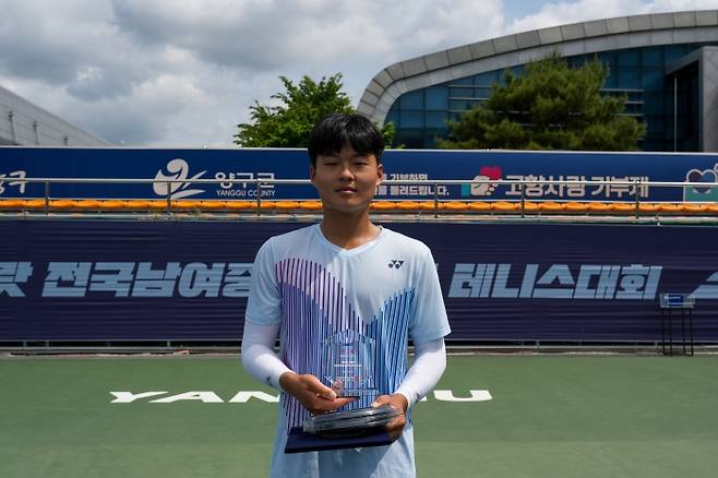 바볼랏대회 남중부 단식 우승 신재준(사진/김도원 기자)
