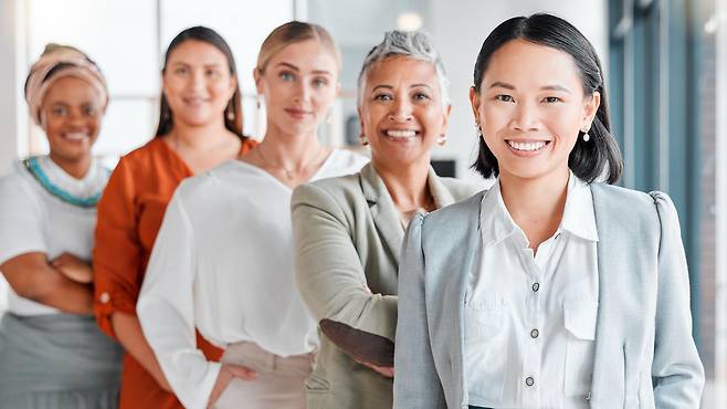 현재 여성의 대학 진학률이 남성보다 높지만, 고소득 여성은 여전히 예외적인 사례에 속한다