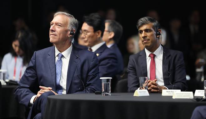 마이크 폼페이오 미 전 국무장관(왼쪽), 리시 수낙 전 영국 총리가 21일 오전 서울 신라호텔에서 열린 제16회 아시안리더십콘퍼런스(ALC) 개막식에 참석해 있다. 2025.5.21 /박성원 기자