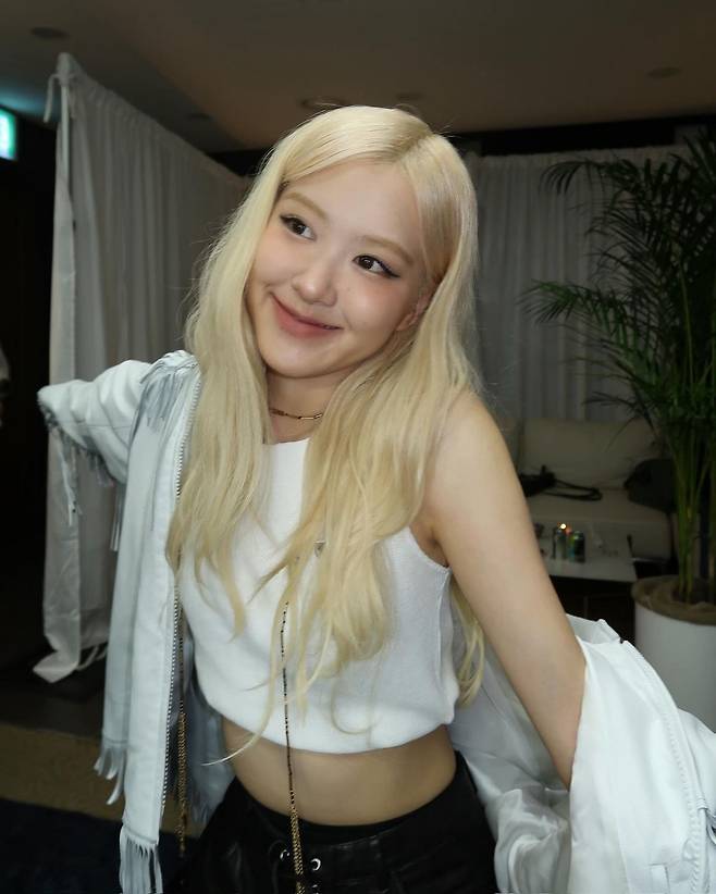 인스타그램 @roses_are_rosie