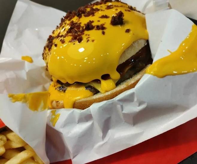 6e2ed8019716dbc4f8a70fe91a53881defa6a3f7.jpg.ren.jpg 최다니엘이 아르헨티나에서 먹은 햄버거 ㄷㄷ