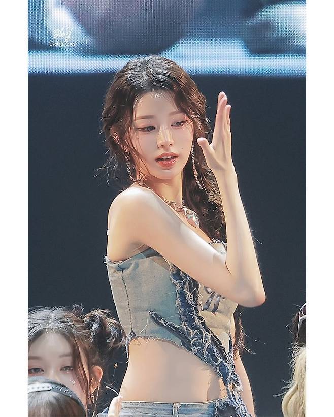 fpi9227_n.jpg 평소 땀이 거의 없다는 장원영이 땀범벅이 된 날