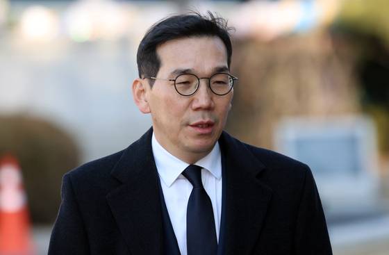 조상원 서울중앙지검 4차장 검사는 지난 3월 헌법재판소의 탄핵소추 기각으로 업무에 복귀했다. 하지만 2개월만인 20일 건강 악화 등을 이유로 사의를 표명했다. 연합뉴스