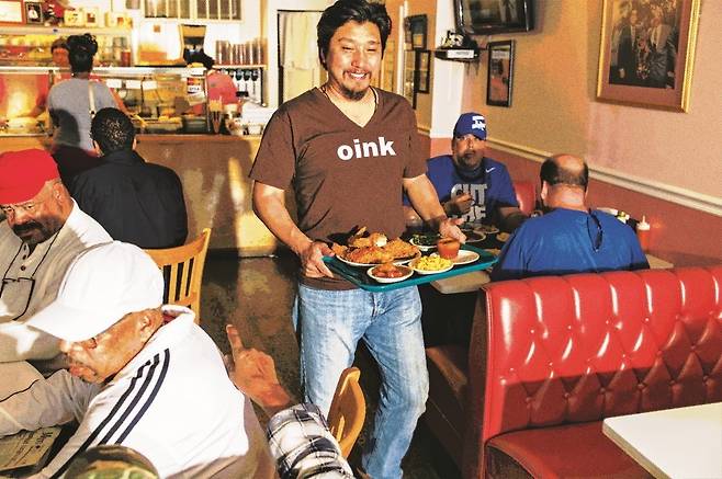 <스모크&피클스>, 위즈덤하우스 사진 ⓒGrant Cornett