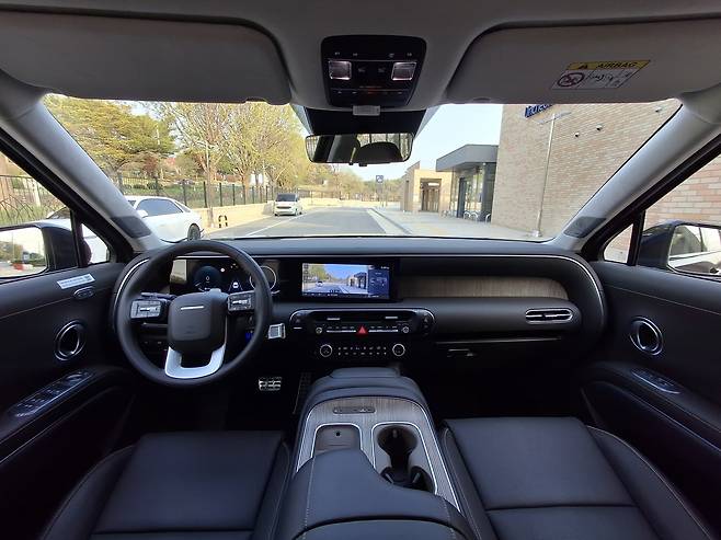 신형 팰리세이드 하이브리드 실내 1열 모습  김성우 기자