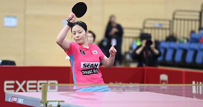 탁구국가대표팀 막내 박가현은 생애 첫 세계선수권대회인 올해 카타르 도하대회에서 여자단식 32강에 올랐다. 기대이상의 성적이지만 “중국 선수를 꼭 잡아보고 싶었지만, 내가 부족했다. 다음 대회에선 아쉬움을 되풀이하지 않겠다”고 다짐했다. 사진제공│대한탁구협회