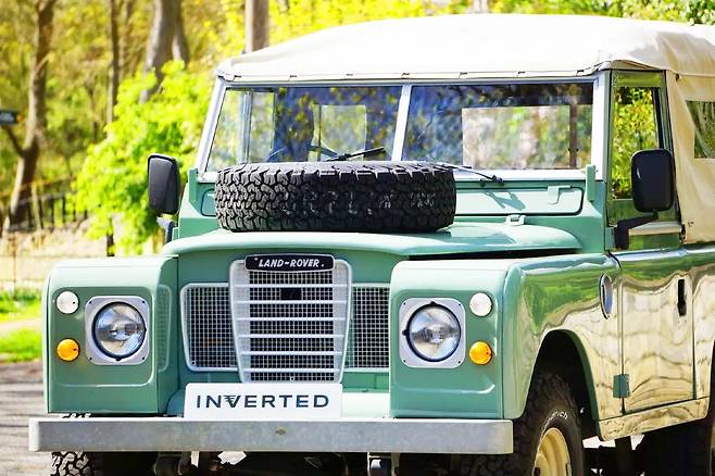 인버티드 랜드로버 클래식 모델
