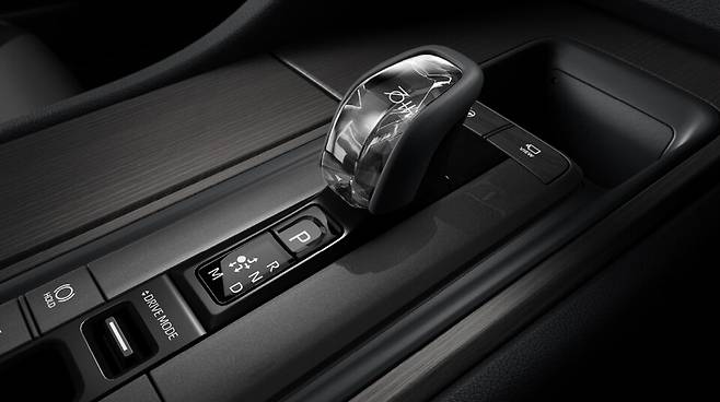 토요타 크라운 Z "THE 70th" 스페셜 모델