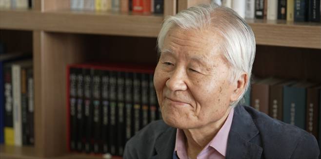 ‘꼬리에 꼬리를 무는 그날 이야기’(꼬꼬무)