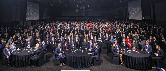 21일 서울 중구 신라호텔에서 전 세계 300여 명의 리더들과 석학들이 참석한 가운데  제16회 조선일보 아시안리더십콘퍼런스(ALC)가 개막했다. / 이태경 기자