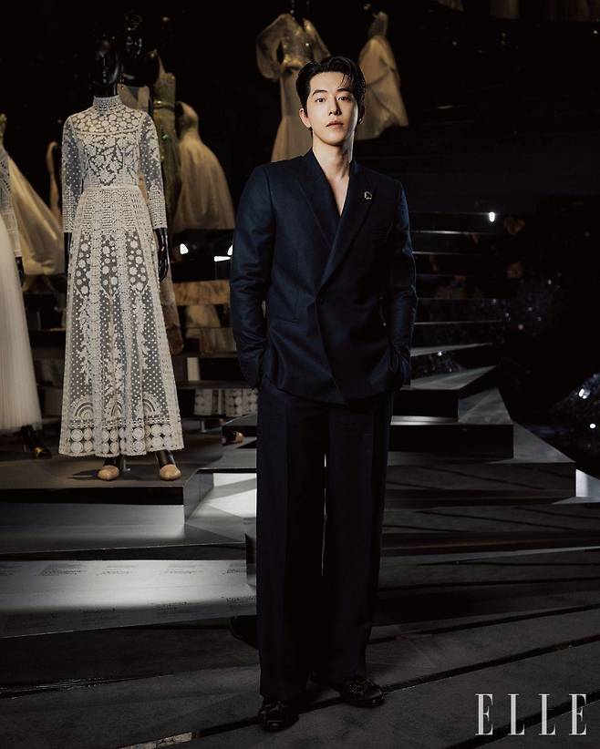 전시장에 초대된 디올 앰배서더 남주혁 © PIERRE MOUTON