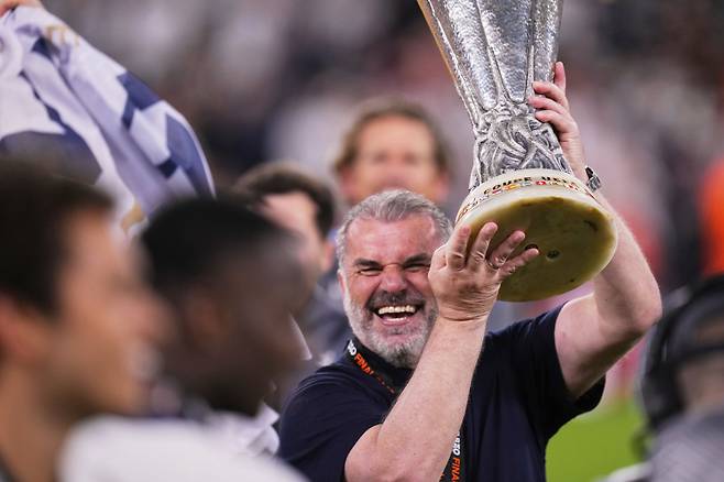 토트넘의 UEL 우승을 이끈 포스테코글루 감독. 사진=AP 연합뉴스