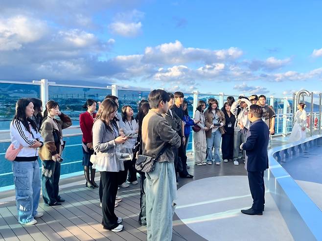 지난 10일 아도라 매직시티 크루즈 쉽투어 현장. (제주관광공사 제공)