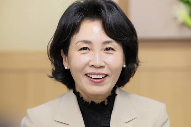 김혜경 여사가 지난달 19일 충북 청주의 한 교회를 방문해 목회자들과 환담을 나누고 있다. 더불어민주당 중앙선거대책위원회 제공