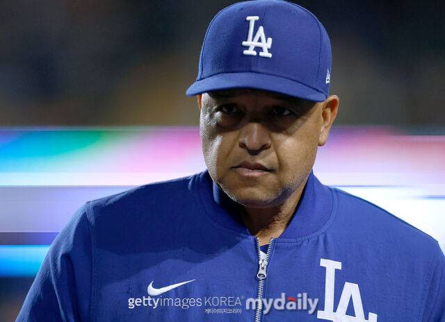 오타니 쇼헤이의 투수 복귀에 신중을 기하는 데이브 로버츠 감독. /게티이미지코리아