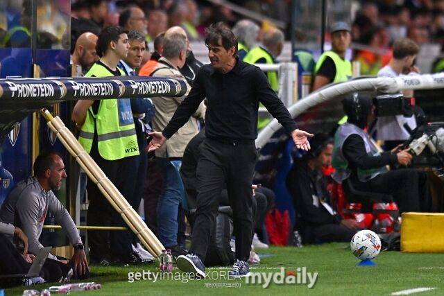 안토니오 콘테 감독이 나폴리를 떠날 수도 있다는 가능성이 제기됐다. /게티이미지코리아