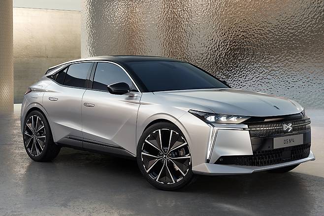 DS 오토모빌 N°4