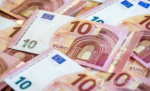 유로 지폐 [EPA 연합뉴스 자료사진. 재판매 및 DB 금지]