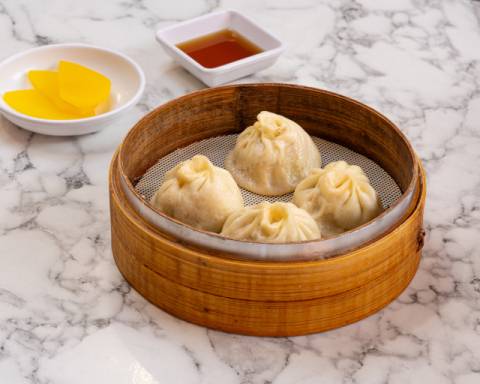 동백스타에 선정된 신발원의 찐만두. 부산축제조직위원회 제공