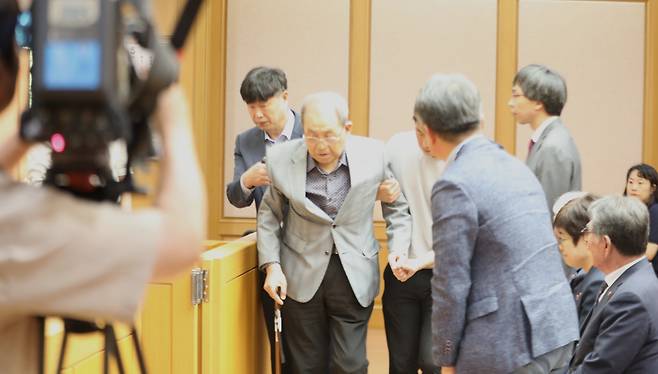 76년 만에 무죄 선고받은 4.3 수형인 강택심 92세