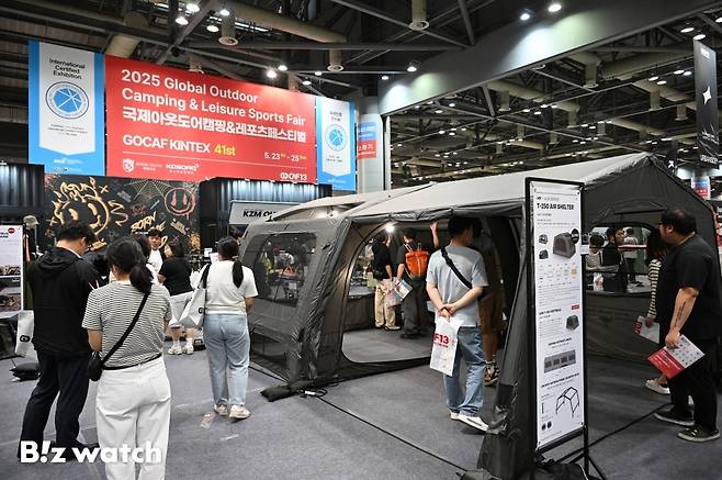 23일 경기 고양시 킨텍스에서 캠핑·아웃도어·레포츠 박람회 '국제아웃도어캠핑&레포츠페스티벌'이 개최되고 있다./사진=이명근 기자 qwe123@