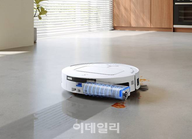 신제품 ‘디봇 T80 OMNI’.(사진=에코백스)